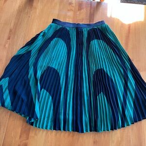 Ann Taylor Green and Navy A-Line Pleated Skirt
